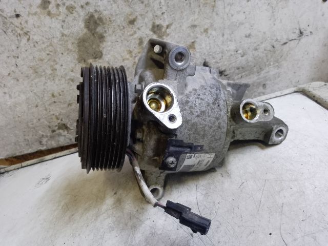 bontott DACIA DUSTER Klímakompresszor