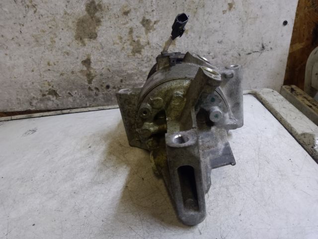 bontott DACIA DUSTER Klímakompresszor