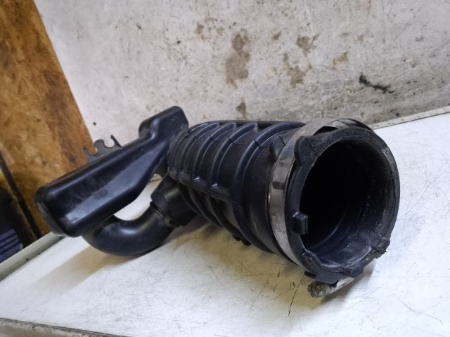 bontott DACIA DUSTER Légbeömlő Cső