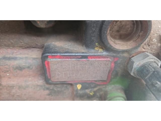 bontott DACIA DUSTER Motor (Fűzött blokk hengerfejjel)