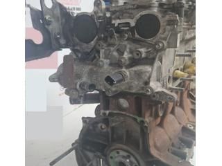 bontott DACIA DUSTER Motor (Fűzött blokk hengerfejjel)