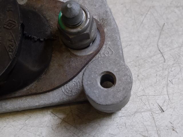 bontott DACIA DUSTER Motor Tartó Bak (Fém)