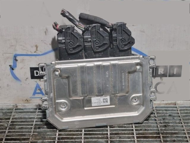 bontott DACIA DUSTER Motorvezérlő