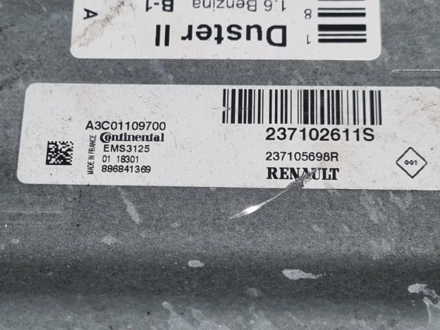 bontott DACIA DUSTER Motorvezérlő