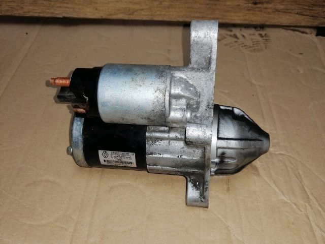 bontott DACIA DUSTER Önindító