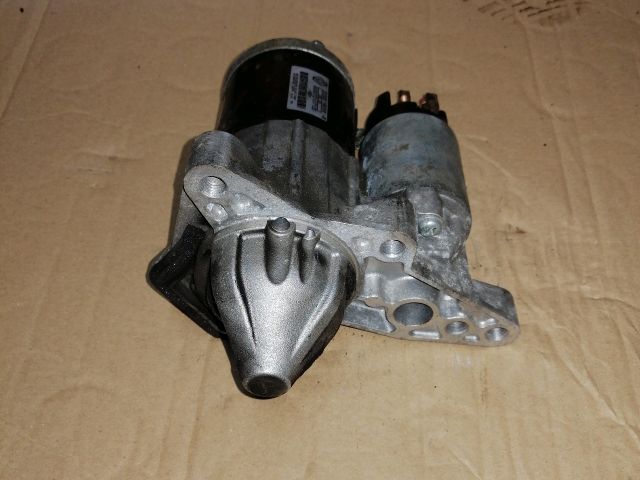 bontott DACIA DUSTER Önindító