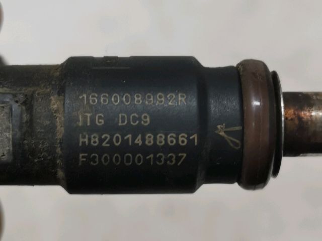 bontott DACIA DUSTER Porlasztó (1 db)