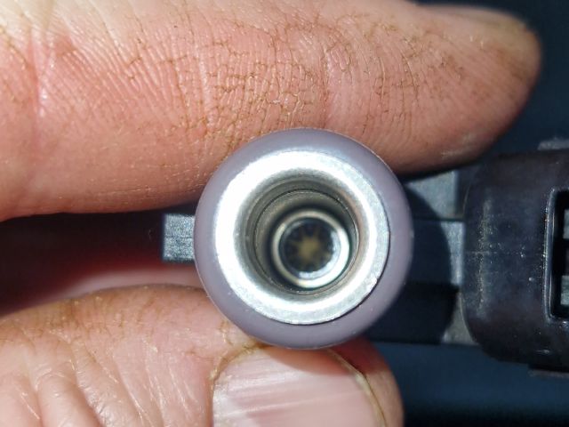 bontott DACIA DUSTER Porlasztó (1 db)