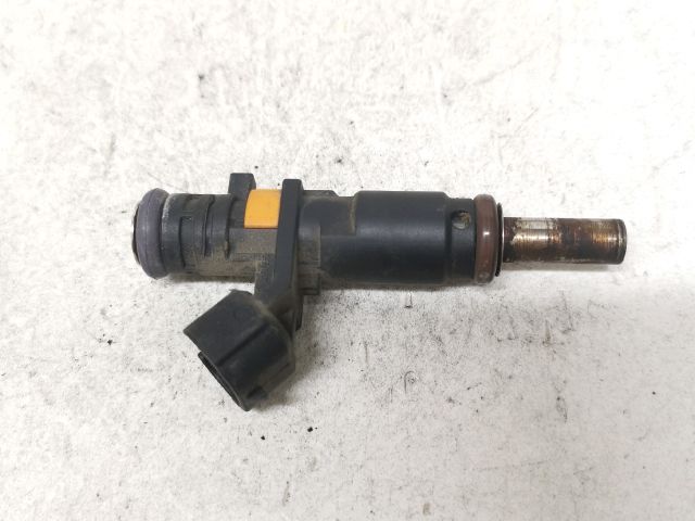 bontott DACIA DUSTER Porlasztó (1 db)