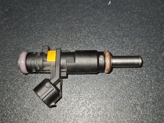 bontott DACIA DUSTER Porlasztó (1 db)