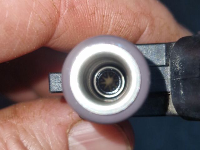 bontott DACIA DUSTER Porlasztó (1 db)