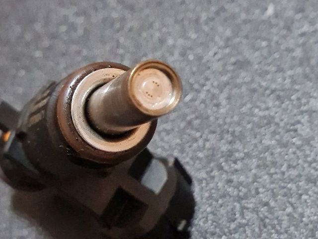 bontott DACIA DUSTER Porlasztó (1 db)