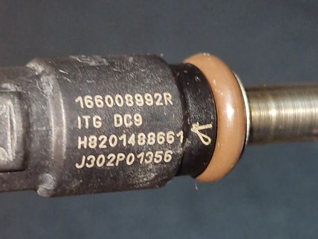 bontott DACIA DUSTER Porlasztó (1 db)