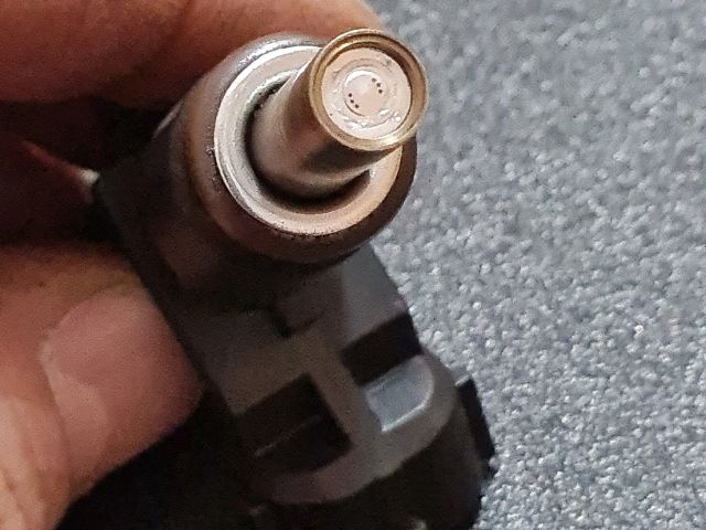 bontott DACIA DUSTER Porlasztó (1 db)