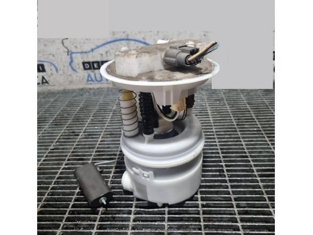 bontott DACIA DUSTER Üzemanyag Szivattyú