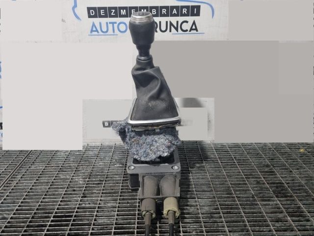 bontott DACIA DUSTER Váltó Kulissza