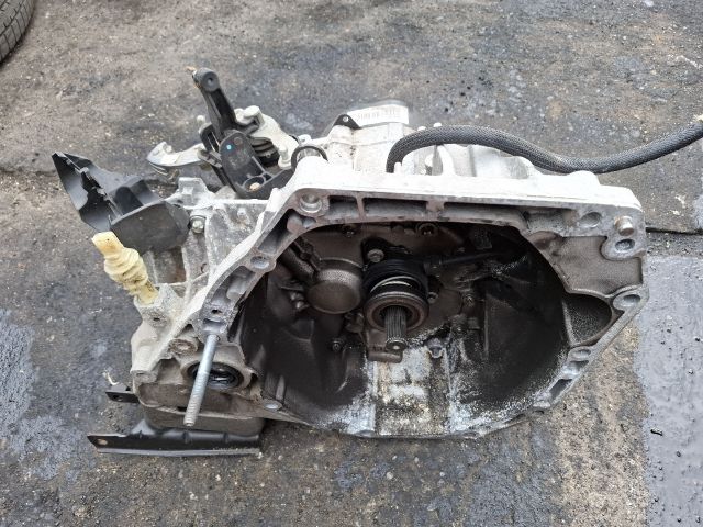 bontott DACIA DUSTER Váltó (Mechanikus)