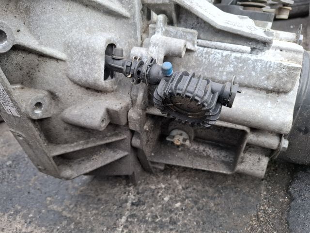 bontott DACIA DUSTER Váltó (Mechanikus)