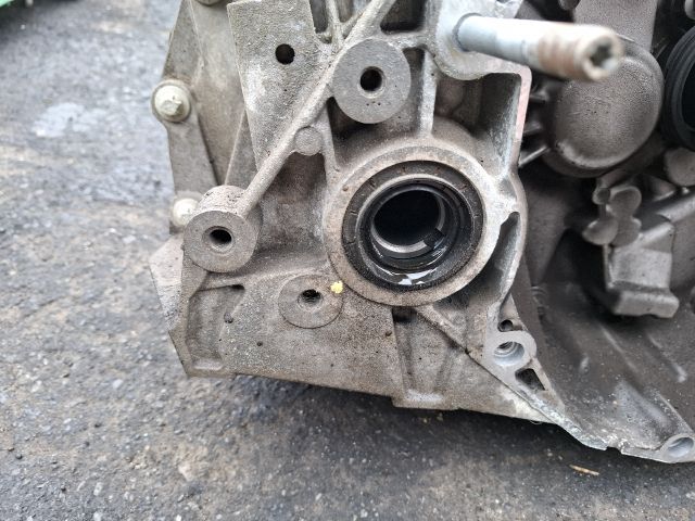 bontott DACIA DUSTER Váltó (Mechanikus)