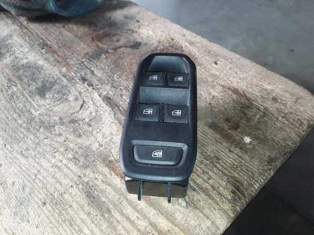 bontott DACIA DUSTER Ablakemelő Kapcsoló Négyes / Kettes