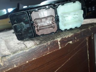 bontott DACIA DUSTER Ablakemelő Kapcsoló Négyes / Kettes