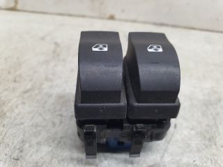 bontott DACIA DUSTER Ablakemelő Kapcsoló Négyes / Kettes