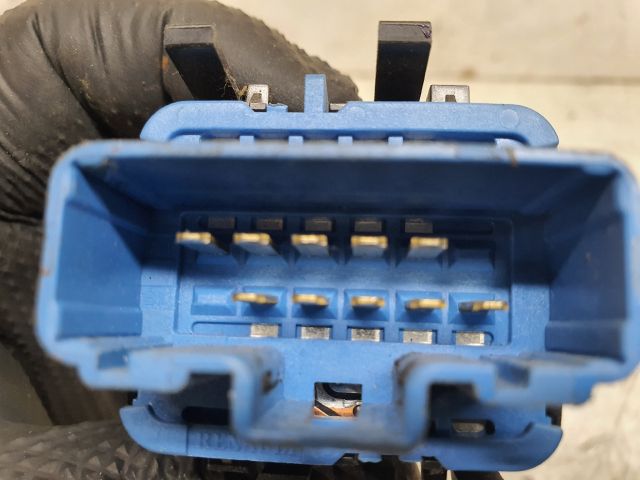 bontott DACIA DUSTER Ablakemelő Kapcsoló Négyes / Kettes