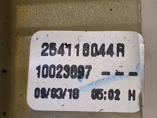 bontott DACIA DUSTER Ablakemelő Kapcsoló Négyes / Kettes