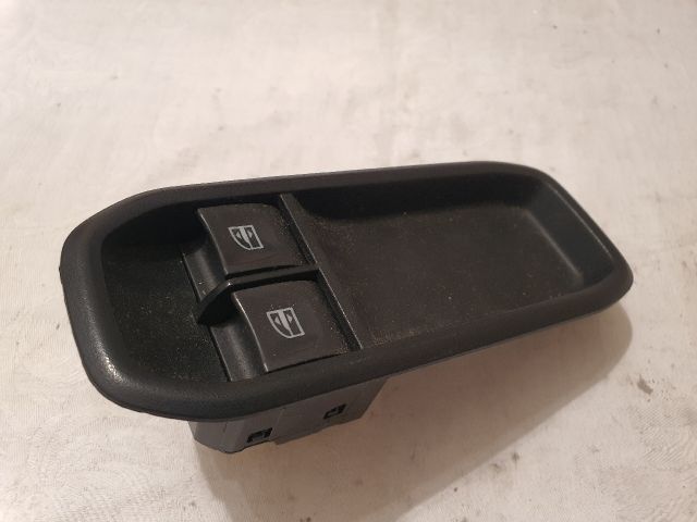 bontott DACIA DUSTER Ablakemelő Kapcsoló Négyes / Kettes