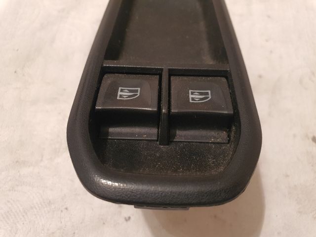 bontott DACIA DUSTER Ablakemelő Kapcsoló Négyes / Kettes