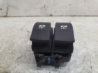 bontott DACIA DUSTER Ablakemelő Kapcsoló Négyes / Kettes