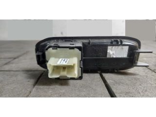 bontott DACIA DUSTER Ablakemelő Kapcsoló Négyes / Kettes