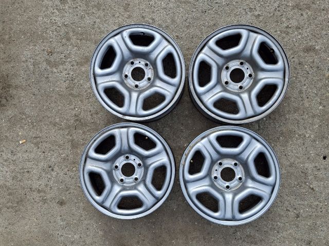 bontott DACIA DUSTER Acélfelni (1 db)