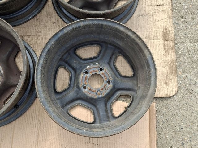 bontott DACIA DUSTER Acélfelni (1 db)