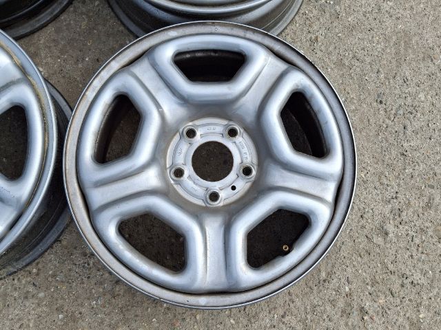 bontott DACIA DUSTER Acélfelni (1 db)