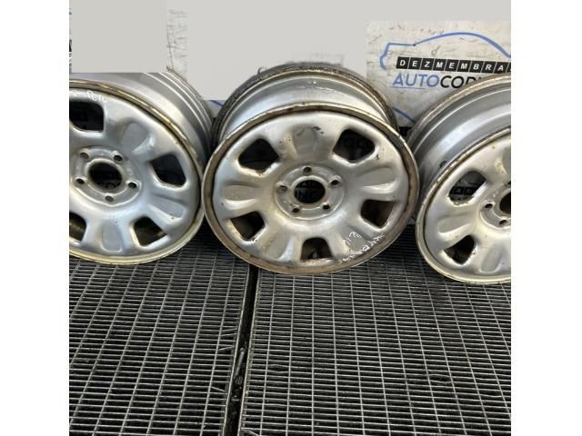 bontott DACIA DUSTER Acélfelni Szett