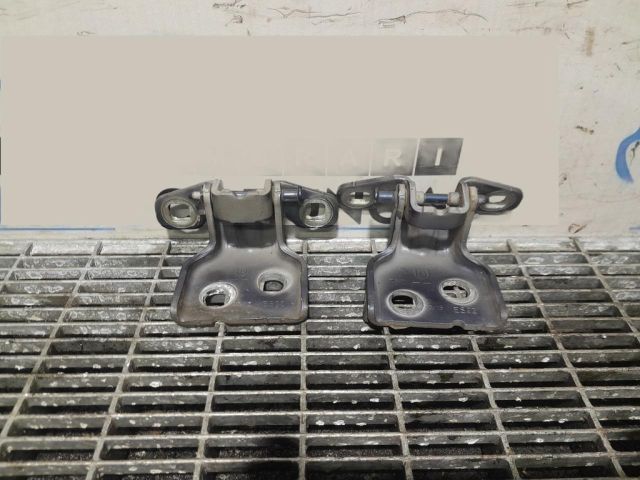 bontott DACIA DUSTER Ajtó Zsanér (Pozíciófüggetlen)