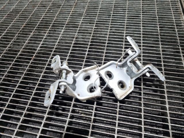 bontott DACIA DUSTER Ajtó Zsanér (Pozíciófüggetlen)