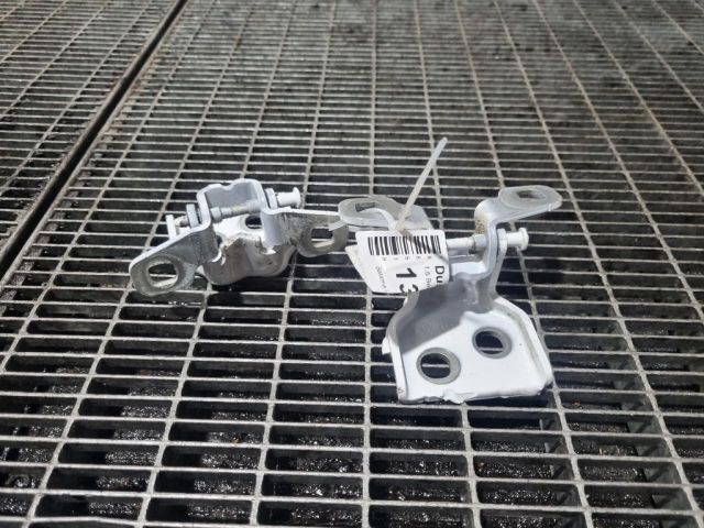 bontott DACIA DUSTER Ajtó Zsanér (Pozíciófüggetlen)