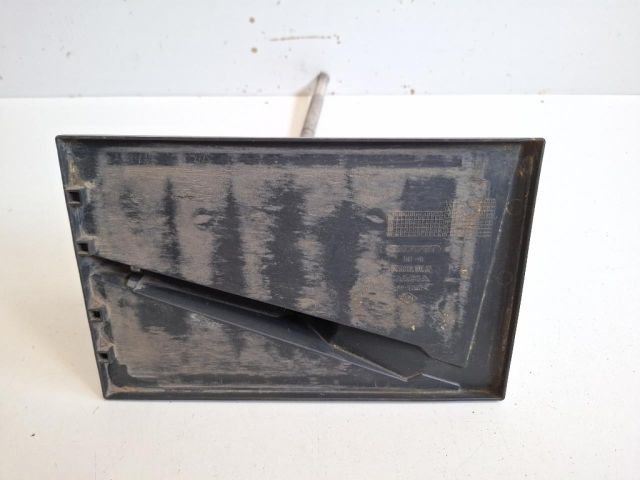 bontott DACIA DUSTER Akkumulátor Tartó