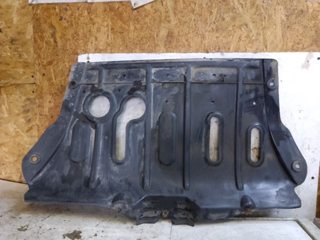 bontott DACIA DUSTER Alsó Motorburkolat