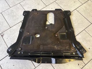 bontott DACIA DUSTER Alsó Motorburkolat