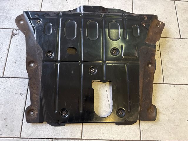 bontott DACIA DUSTER Alsó Motorburkolat