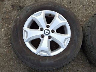 bontott DACIA DUSTER Alufelni Pár Gumival