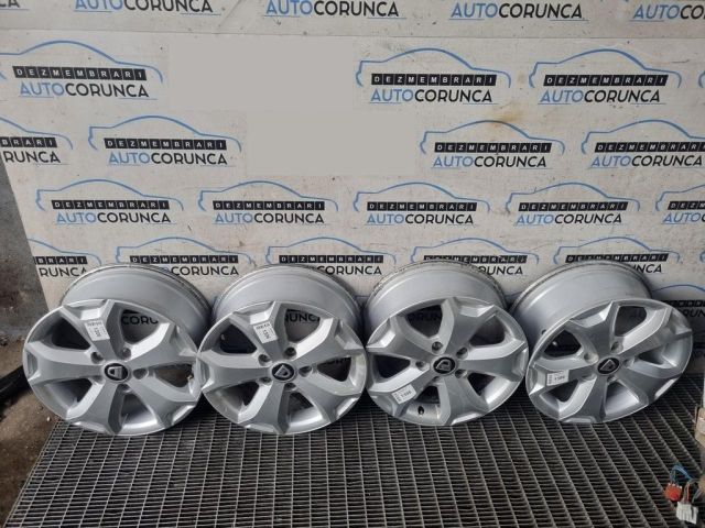 bontott DACIA DUSTER Alufelni Szett