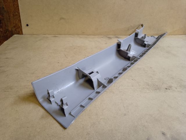 bontott DACIA DUSTER Bal A Oszlop Burkolat