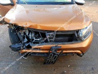 bontott DACIA DUSTER Bal A Oszlop Burkolat