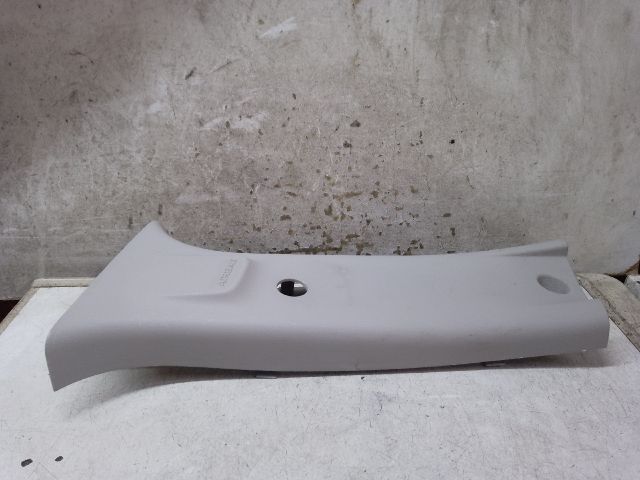 bontott DACIA DUSTER Bal B Oszlop Burkolat