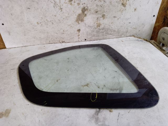 bontott DACIA DUSTER Bal C Oszlop Oldalablak Üveg