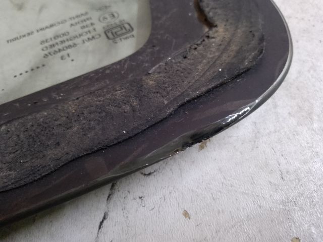 bontott DACIA DUSTER Bal C Oszlop Oldalablak Üveg